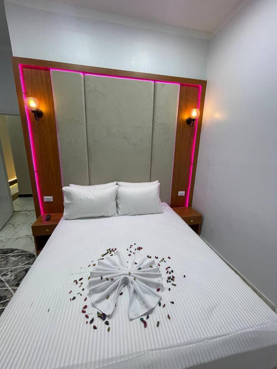 Future Hostel Il Il Cairo Esterno foto